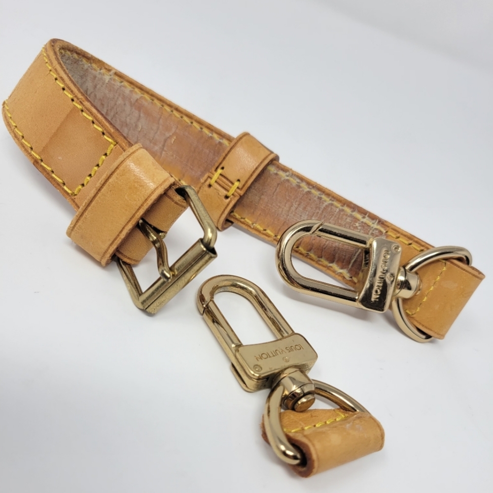 Louis Vuitton Clips